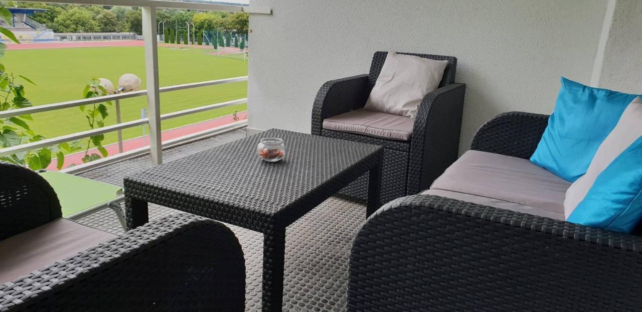 Sport Hotel 塔塔班亚 外观 照片