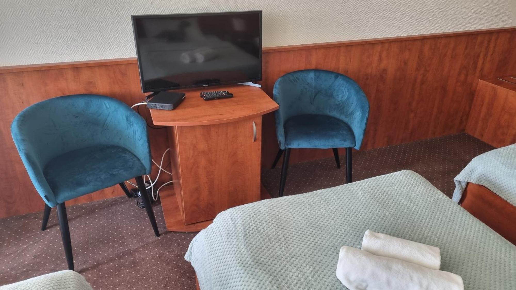 Sport Hotel 塔塔班亚 外观 照片